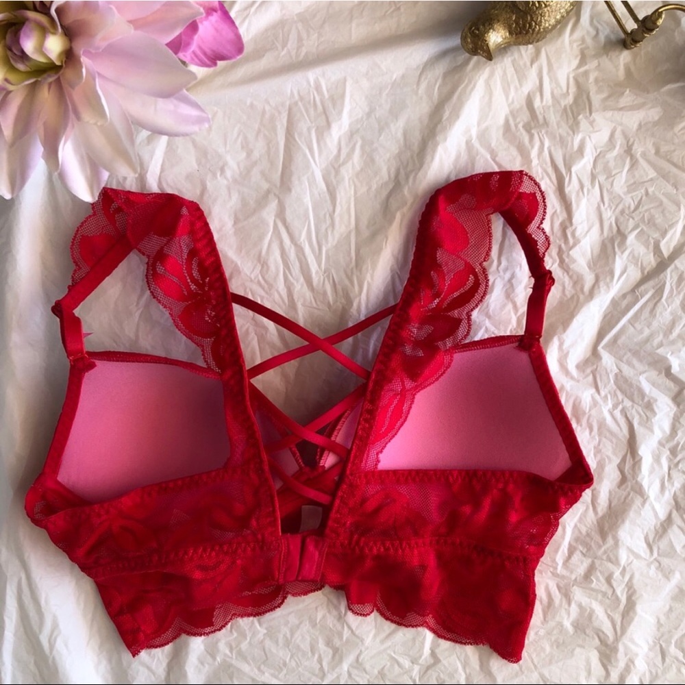 NWT Victoria’s Secret Pink Push-up red bra 💄 - Picture 3 of 5